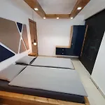 The White Waves Tf Americas Apartment